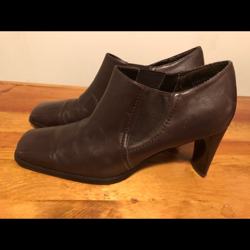Apostrophe Ankle Boots
